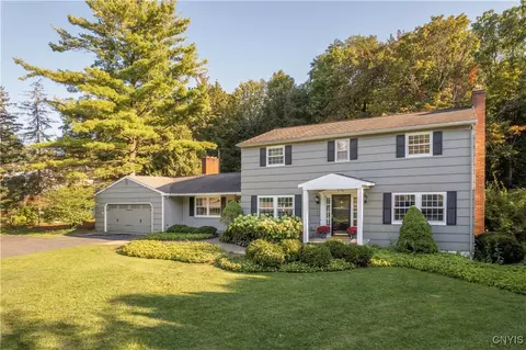 110 Old Farm Rd, Fayetteville, NY 13066