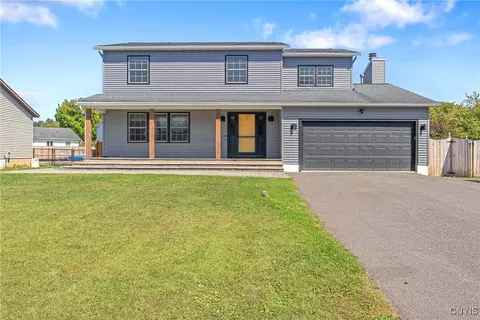 102 Duchess Ln, Geddes, NY 13219
