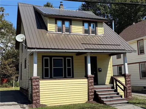 1222 Oswego St, Utica, NY 13502