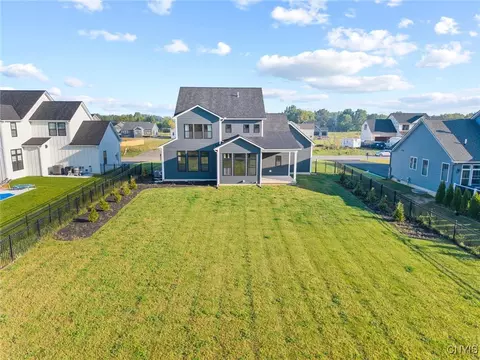 Exterior - 8033 Forest Ridge Ln, Lysander, NY 13027 photo 7 of 8