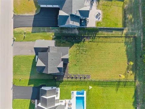 View/Area - 8033 Forest Ridge Ln, Lysander, NY 13027 photo 1 of 5