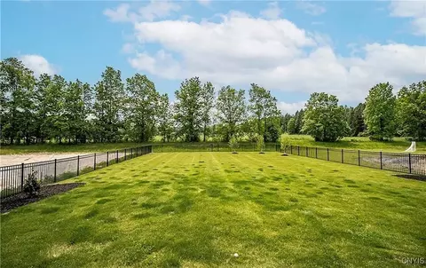 Exterior - 8033 Forest Ridge Ln, Lysander, NY 13027 photo 8 of 8