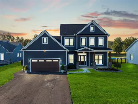 Exterior - 8033 Forest Ridge Ln, Lysander, NY 13027 photo 1 of 8