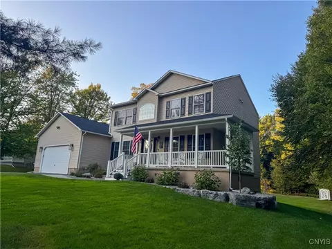 53 Dylan Dr, Central Square, NY 13036