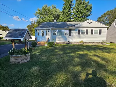 703 Burth Pl, Utica, NY 13502