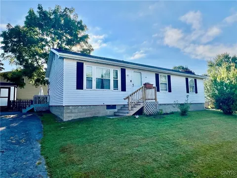 45 Lincoln Ave, Oswego, NY 13126