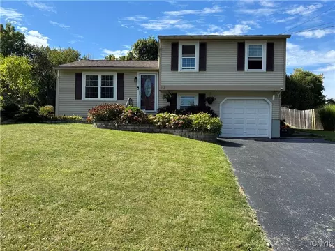 157 Alhan Pkwy, Geddes, NY 13209