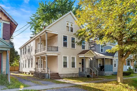 1211 York St, Utica, NY 13502