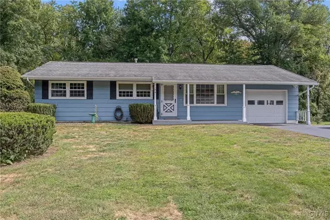 8184 David Ln, Lysander, NY 13027