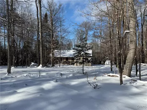 127 Long Vw W, Webb, NY 13420