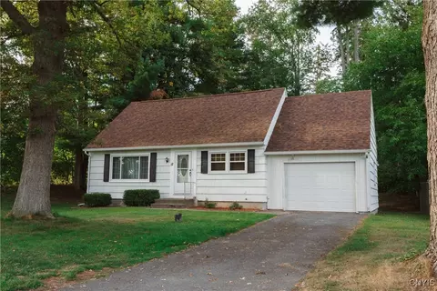 12 Massey Pl, Van Buren, NY 13027