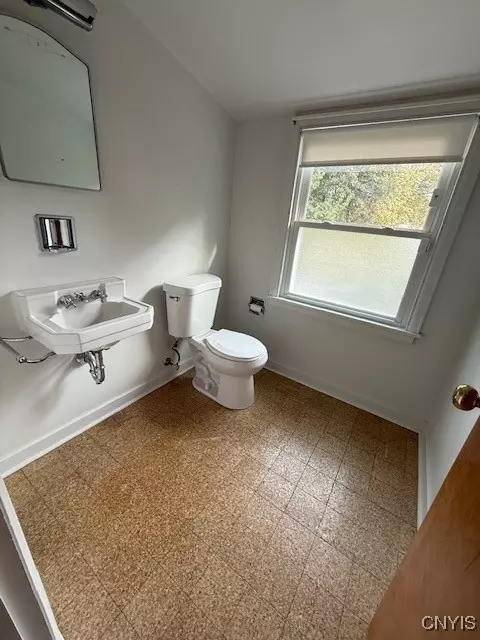 Bath - 109 E Granger Rd, Geddes, NY 13219 photo 3 of 3
