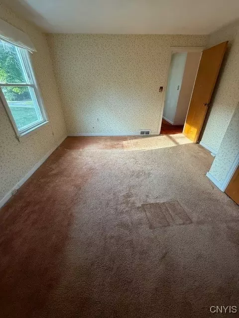 Bedroom - 109 E Granger Rd, Geddes, NY 13219 photo 3 of 5