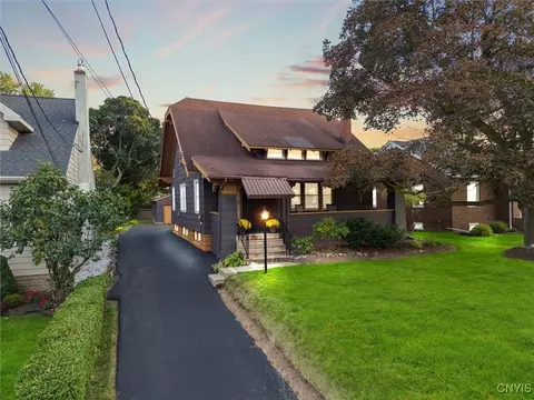 113 Russet Ln, Geddes, NY 13209