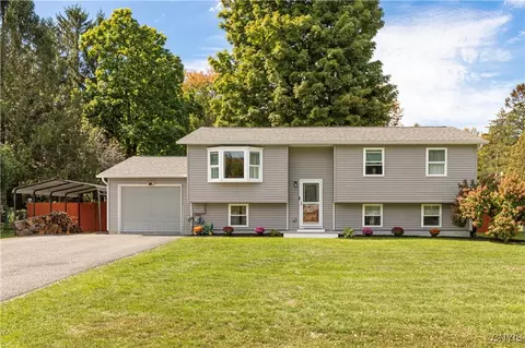612 Valley Dr W, Sullivan, NY 13037