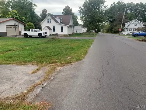 94 E Oneida St, Lysander, NY 13027 photo 6