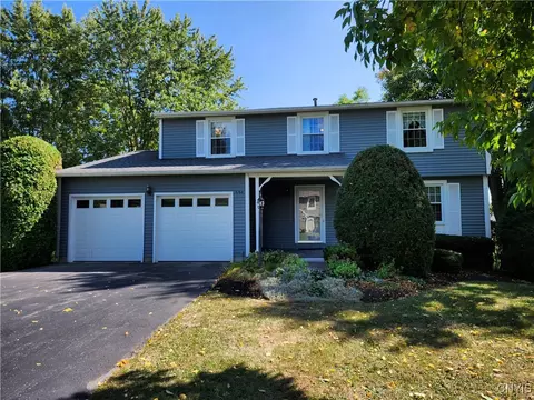4764 Sabre Ln, Manlius, NY 13104