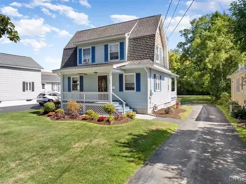 24 Elm St, Kirkland, NY 13323