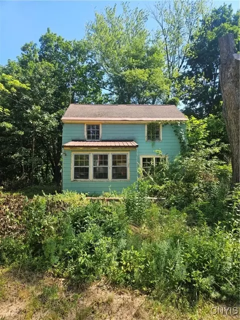 640 Maple Ave, Volney, NY 13069