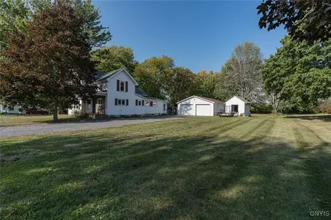 8799 Mill St, Lyme, NY 13622