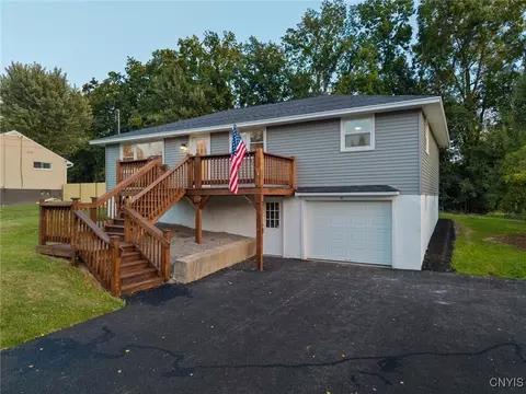 3500 Linda Ln, Baldwinsville, NY 13027