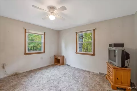 Bedroom - 160 Dutch Rd, Central Square, NY 13036 photo 5 of 6