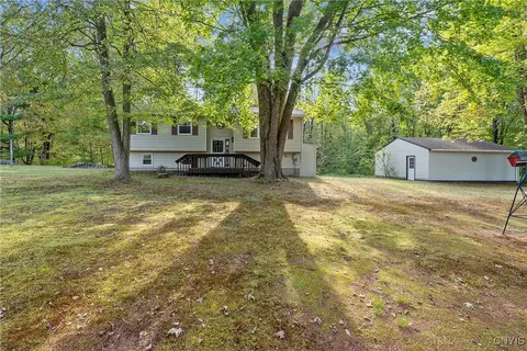 160 Dutch Rd, Central Square, NY 13036