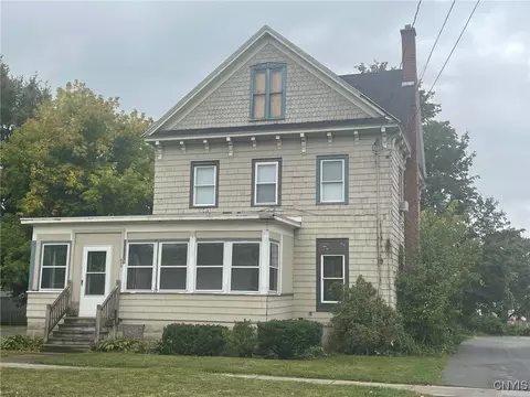 205 N Peterboro St, Lenox, NY 13032