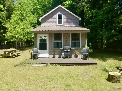 34 Kayuta Park Ln, Remsen, NY 13438