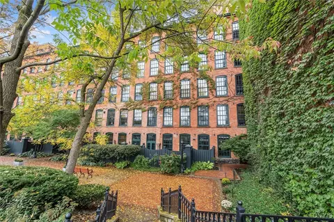 429 N Franklin St #214, Syracuse, NY 13204