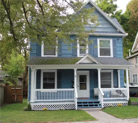 5 Liberty St, Auburn, NY 13021