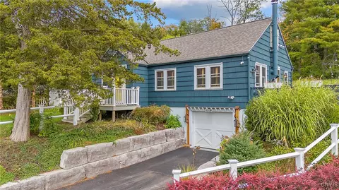 4680 Falls Rd, Marcellus, NY 13108