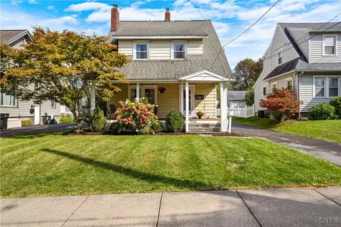263 Homecroft Rd, Syracuse, NY 13206