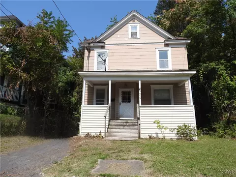 1606 W Colvin St, Syracuse, NY 13207