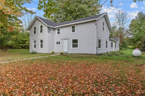 3148 Pompey Center Rd, Manlius, NY 13104