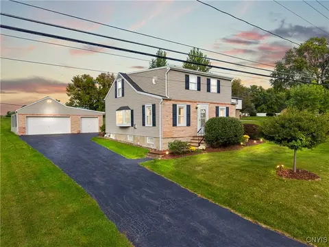 3447 Cold Springs Rd, Lysander, NY 13027