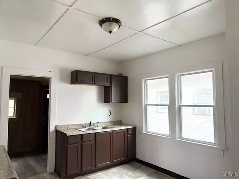 Entry Way - 326 Coolidge Ave, Syracuse, NY 13207 photo 1 of 1