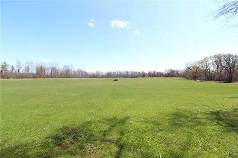 3060 Gates Rd, Sennett, NY 13021
