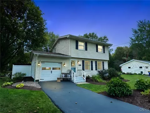 2281 Hume Ln, Throop, NY 13021