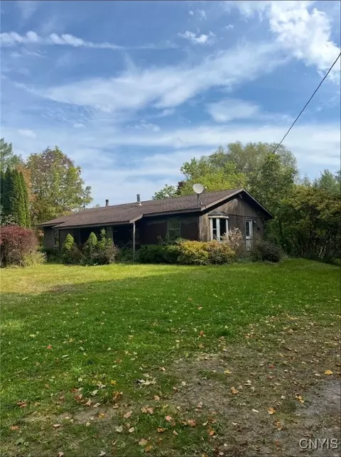 2312 Ridge Rd, Fabius, NY 13063