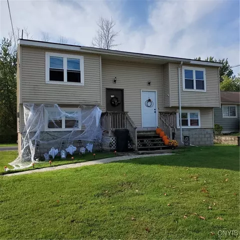 313 Roberts St, Lenox, NY 13032
