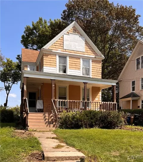119 Clyde Ave, Syracuse, NY 13207