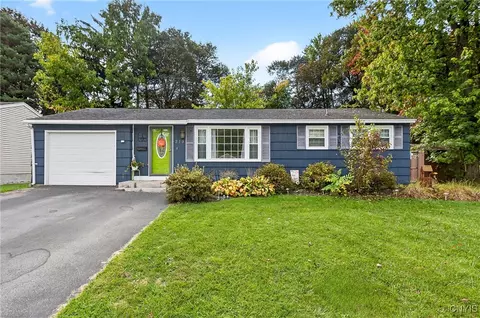 219 Inwood Dr, Syracuse, NY 13219