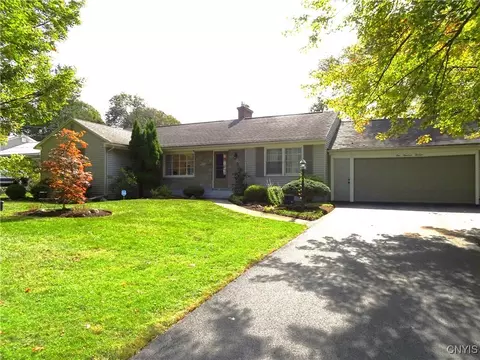 113 Farnham Rd, Geddes, NY 13219