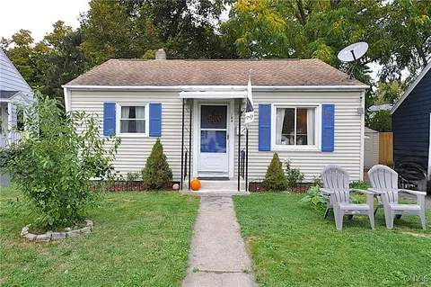 144 Everingham Rd, Onondaga, NY 13205