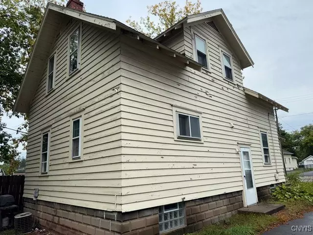 108 Malden Rd, Salina, NY 13211 photo 3