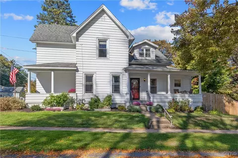 16 Virginia St, Lysander, NY 13027