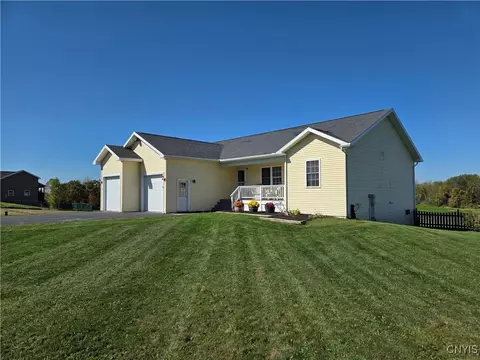 12229 Wright St, Adams, NY 13605