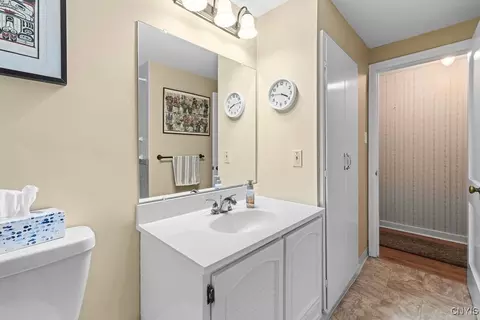 Bath - 22 Macarthur Rd, Lysander, NY 13027 photo 2 of 5