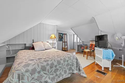 Bedroom - 22 Macarthur Rd, Lysander, NY 13027 photo 6 of 9